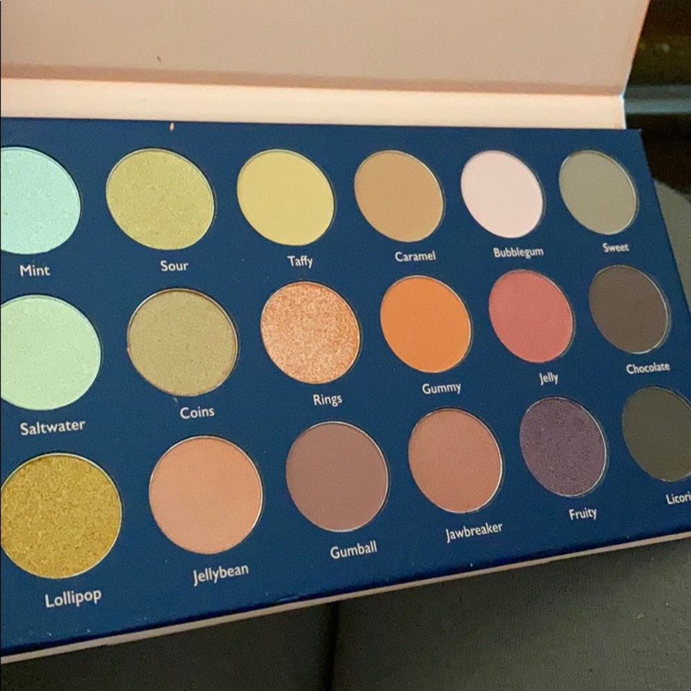 Lot of 5 makeup bundle - brand new - Picture 6 of 7